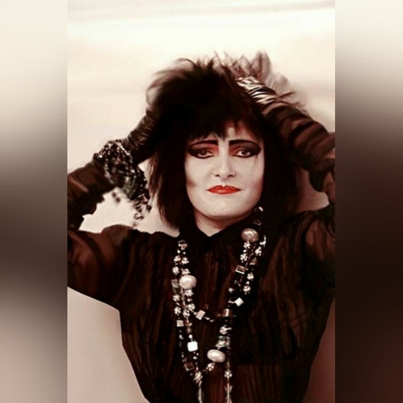 Darkness - Picture 11 of 16